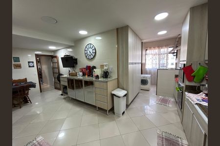 Apartamento à venda com 174m², 3 quartos e 1 vagaCozinha