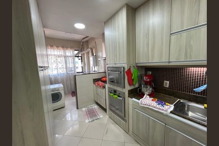 Apartamento à venda com 174m², 3 quartos e 1 vagaCozinha