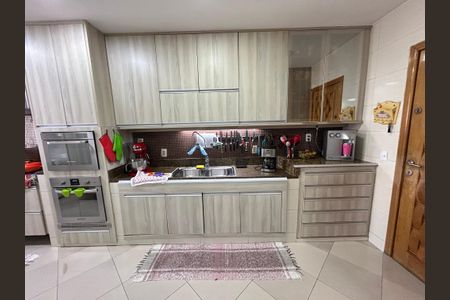 Apartamento à venda com 174m², 3 quartos e 1 vagaCozinha