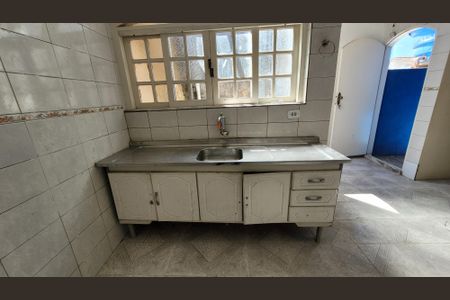 Casa para alugar com 260m², 2 quartos e 2 vagasCozinha