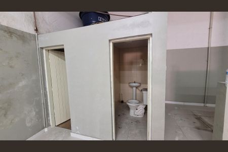 Casa para alugar com 260m², 2 quartos e 2 vagasBanheiro serviço