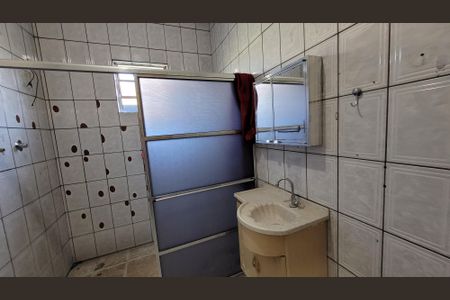 Casa para alugar com 260m², 2 quartos e 2 vagasBanheiro