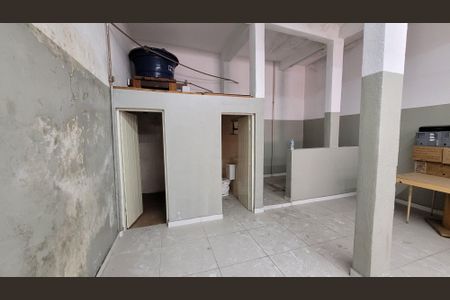 Casa para alugar com 260m², 2 quartos e 2 vagasBanheiro serviço