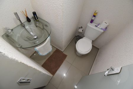 Casa de condomínio para alugar com 120m², 3 quartos e 3 vagasLavabo