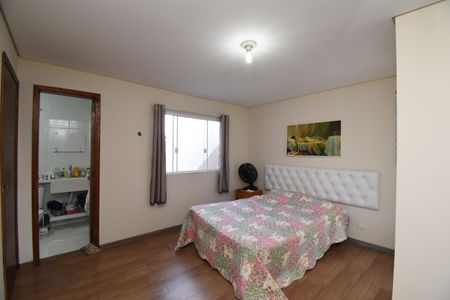 Casa de condomínio para alugar com 120m², 3 quartos e 3 vagasSuíte