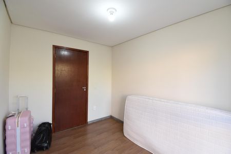 Casa de condomínio para alugar com 120m², 3 quartos e 3 vagasQuarto 2