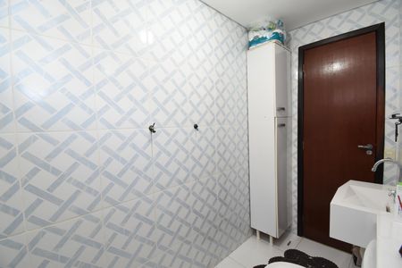 Casa de condomínio para alugar com 120m², 3 quartos e 3 vagasBanheiro 2