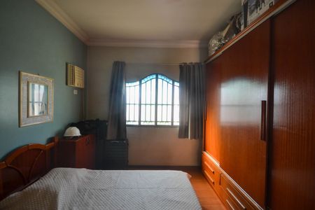 Casa para alugar com 184m², 4 quartos e 2 vagasQuarto 3- Suíte