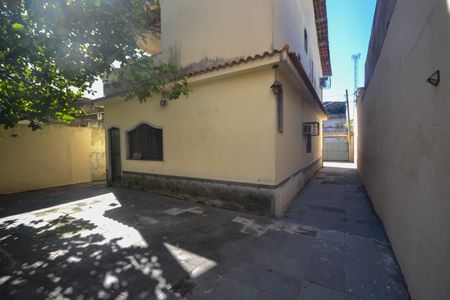 Casa para alugar com 184m², 4 quartos e 2 vagasQuintal