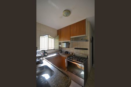 Casa para alugar com 184m², 4 quartos e 2 vagasCozinha