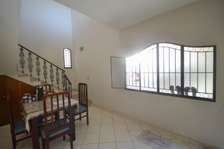 Casa para alugar com 184m², 4 quartos e 2 vagasCozinha