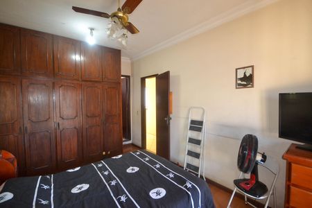 Casa para alugar com 184m², 4 quartos e 2 vagasQuarto 2-Suíte