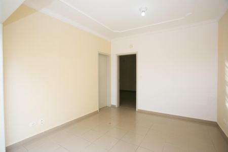 Sala de casa para alugar com 2 quartos, 260m² em Vila Nova Curuca, São Paulo