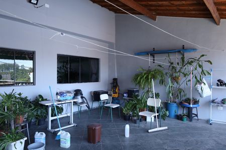Casa à venda com 250m², 3 quartos e 5 vagasVaranda