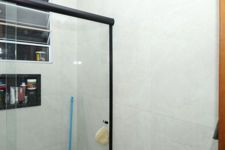 Casa à venda com 250m², 3 quartos e 5 vagasBanheiro 2
