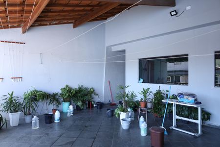 Casa à venda com 250m², 3 quartos e 5 vagasVaranda