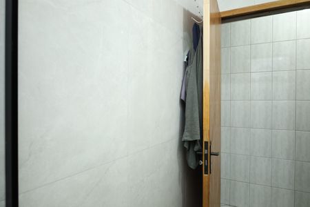 Casa à venda com 250m², 3 quartos e 5 vagasBanheiro 2