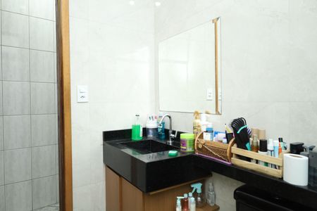 Casa à venda com 250m², 3 quartos e 5 vagasBanheiro 2