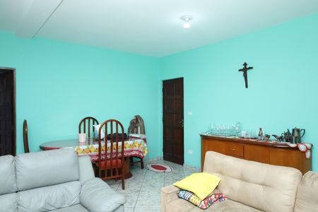 Sala de casa à venda com 3 quartos, 250m² em Itaquera, São Paulo