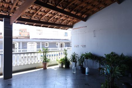 Casa à venda com 250m², 3 quartos e 5 vagasVaranda