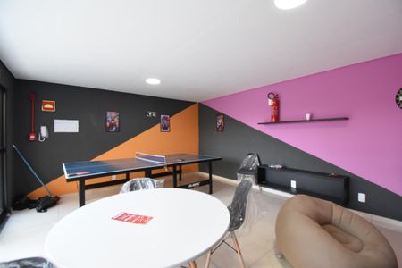 Apartamento para alugar com 81m², 2 quartos e 1 vagaÁrea comum - Salão de Jogos