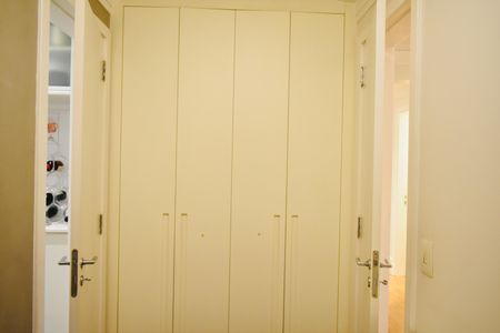 Apartamento à venda com 180m², 3 quartos e sem vagaEscritório 2