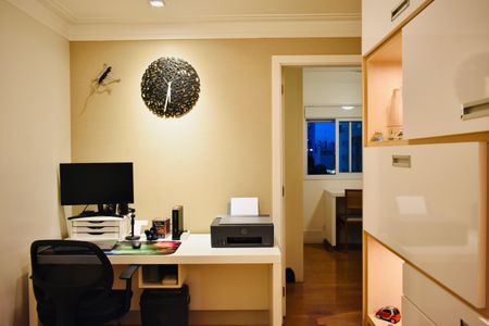 Apartamento à venda com 180m², 3 quartos e sem vagaEscritório 1