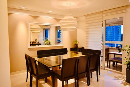 Apartamento à venda com 180m², 3 quartos e sem vagaSala