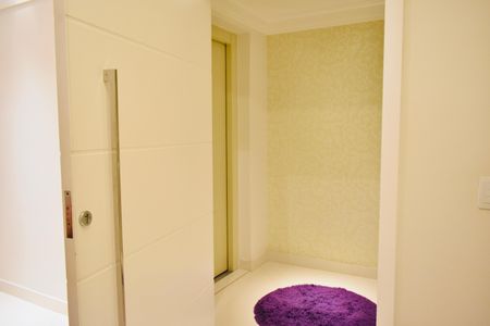 Apartamento à venda com 180m², 3 quartos e sem vagaHall Privativo