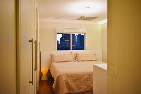 Apartamento à venda com 180m², 3 quartos e sem vagaSuíte 1