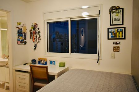 Apartamento à venda com 180m², 3 quartos e sem vagaSuíte 3