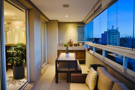 Apartamento à venda com 180m², 3 quartos e sem vagaSacada