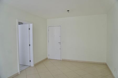 Apartamento à venda com 80m², 3 quartos e 2 vagasSala