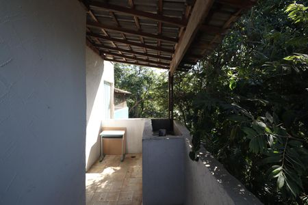 Casa de condomínio à venda com 500m², 3 quartos e 5 vagas Casa de condomínio à venda com 500m², 3 quartos e 5 vagasVaranda