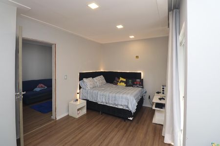 Casa de condomínio à venda com 500m², 3 quartos e 5 vagas Casa de condomínio à venda com 500m², 3 quartos e 5 vagasSuíte