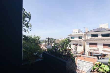 Casa de condomínio à venda com 500m², 3 quartos e 5 vagas Casa de condomínio à venda com 500m², 3 quartos e 5 vagasVaranda