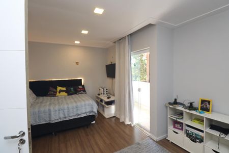 Casa de condomínio à venda com 500m², 3 quartos e 5 vagas Casa de condomínio à venda com 500m², 3 quartos e 5 vagasSuíte