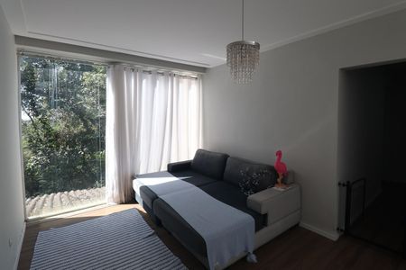 Casa de condomínio à venda com 500m², 3 quartos e 5 vagas Casa de condomínio à venda com 500m², 3 quartos e 5 vagasHall