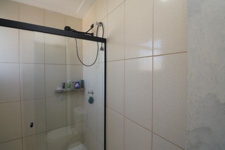 Casa de condomínio à venda com 500m², 3 quartos e 5 vagas Casa de condomínio à venda com 500m², 3 quartos e 5 vagasBanheiro da Suíte