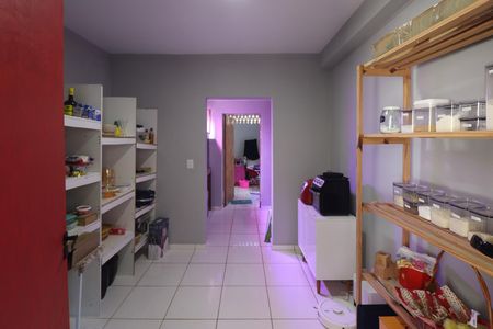 Casa de condomínio à venda com 500m², 3 quartos e 5 vagas Casa de condomínio à venda com 500m², 3 quartos e 5 vagasDespensa