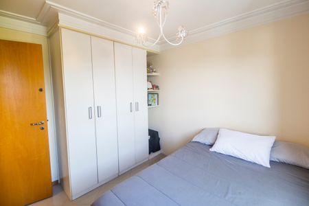 Apartamento à venda com 83m², 2 quartos e 2 vagasSuíte 2