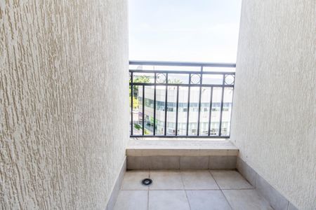 Apartamento à venda com 83m², 2 quartos e 2 vagasVaranda