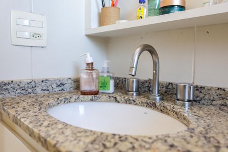 Apartamento à venda com 56m², 2 quartos e 1 vagaBanheiro