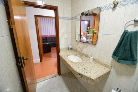 Casa à venda com 115m², 3 quartos e sem vagaBanheiro Social