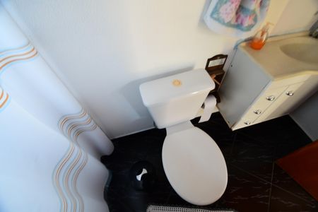 Casa à venda com 115m², 3 quartos e sem vagaBanheiro de serviço