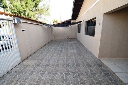 Casa à venda com 115m², 3 quartos e sem vagaQuintal
