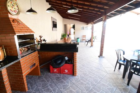 Casa à venda com 115m², 3 quartos e sem vagaVaranda gourmet