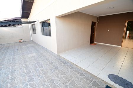 Casa à venda com 115m², 3 quartos e sem vagaGaragem