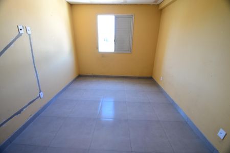 Quarto de apartamento à venda com 1 quarto, 62m² em Vila Jequitibas, Campinas