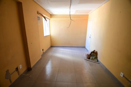 Sala de apartamento à venda com 1 quarto, 62m² em Vila Jequitibas, Campinas